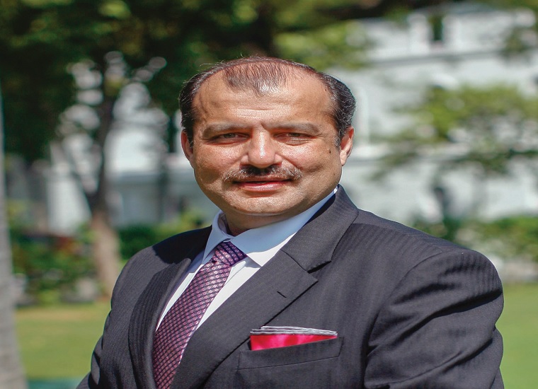 Mohit Nirula, CEO, Columbia Pacific Communities at an event>
</div>
<div class=